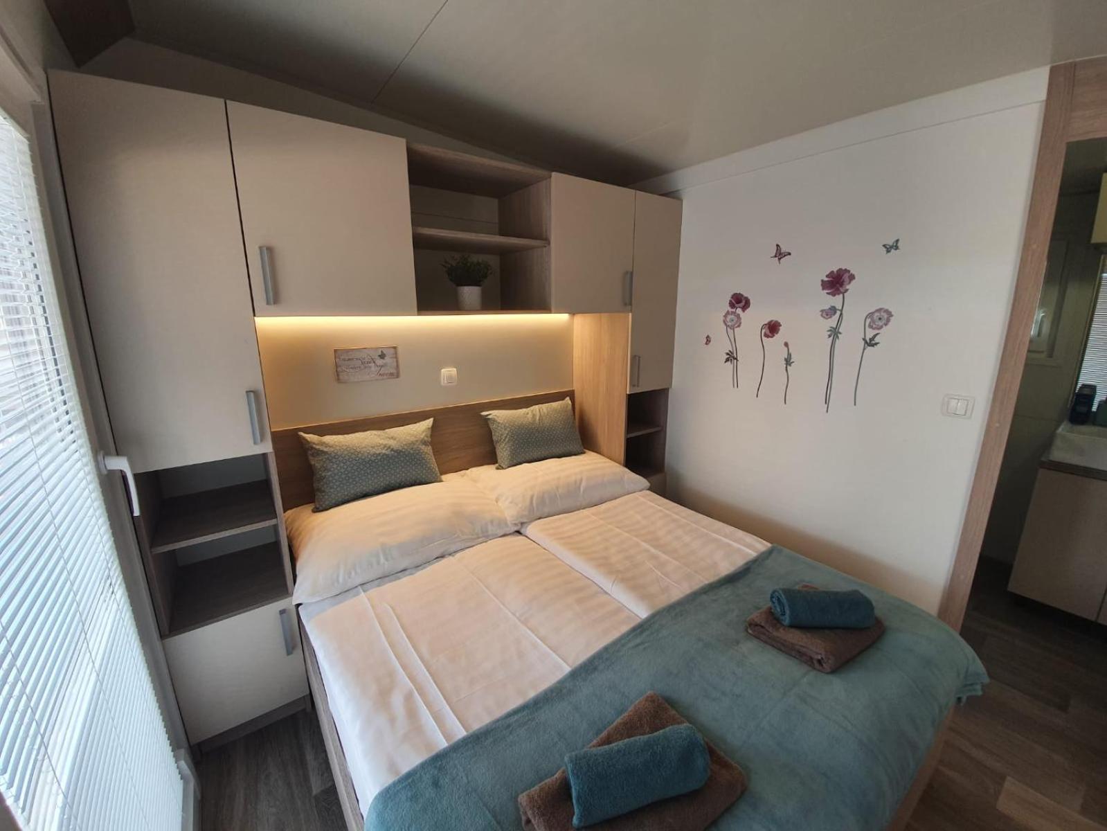 Mobile Home M&M Drage Rum bild