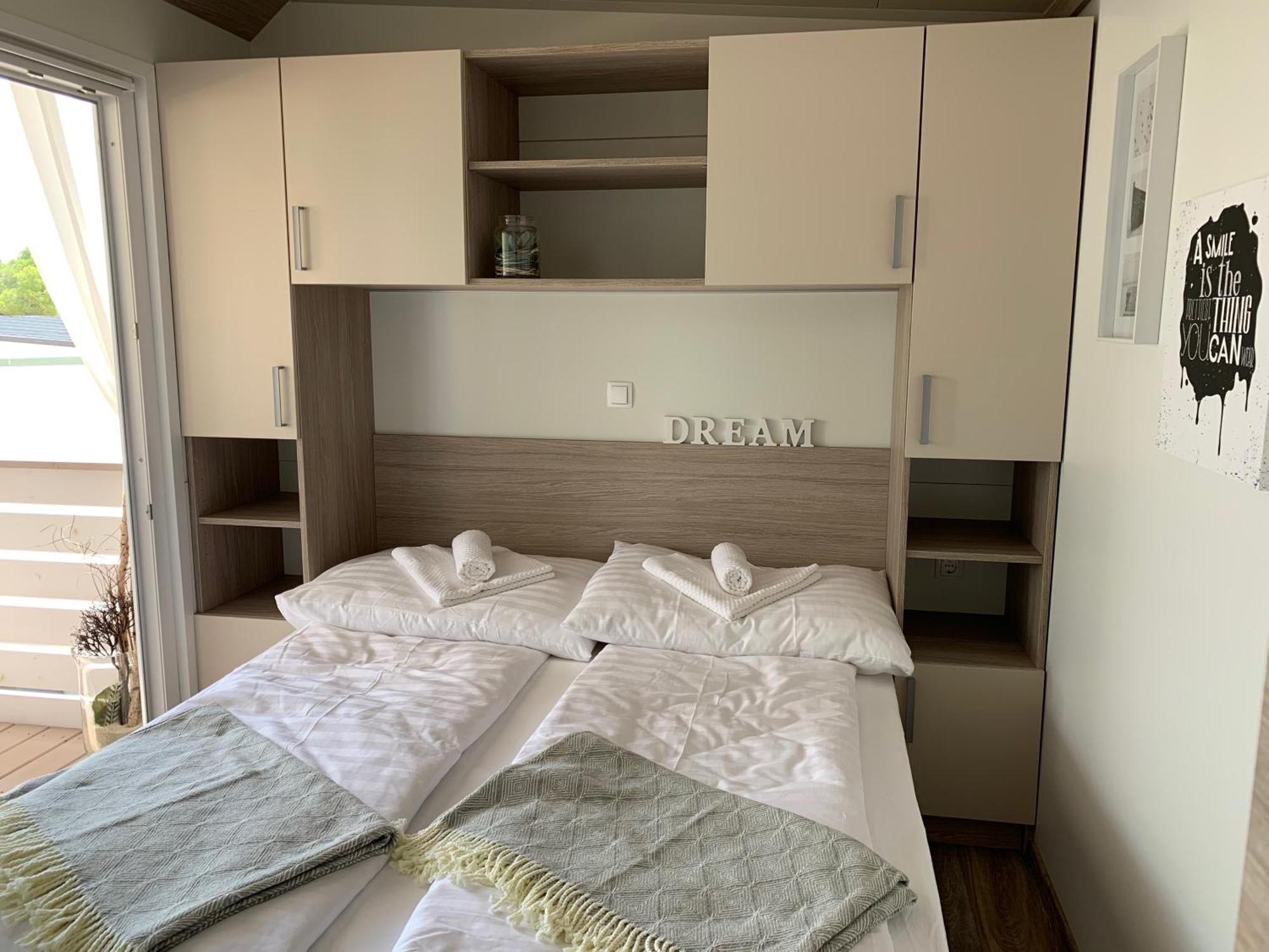 Mobile Home M&M Drage Rum bild